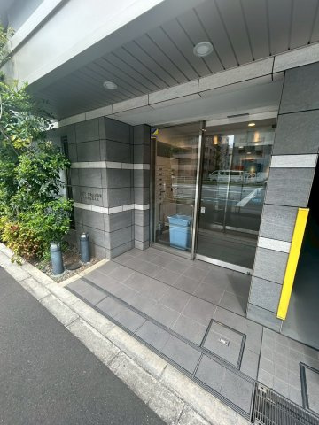 スカイグランデ白山のエントランス