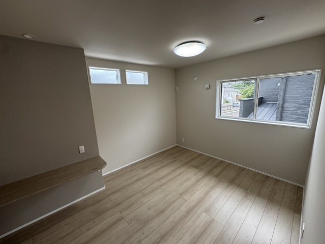 清和4丁目新築建売１期１号の洋室|個人の部屋や寝室として使える洋室です
