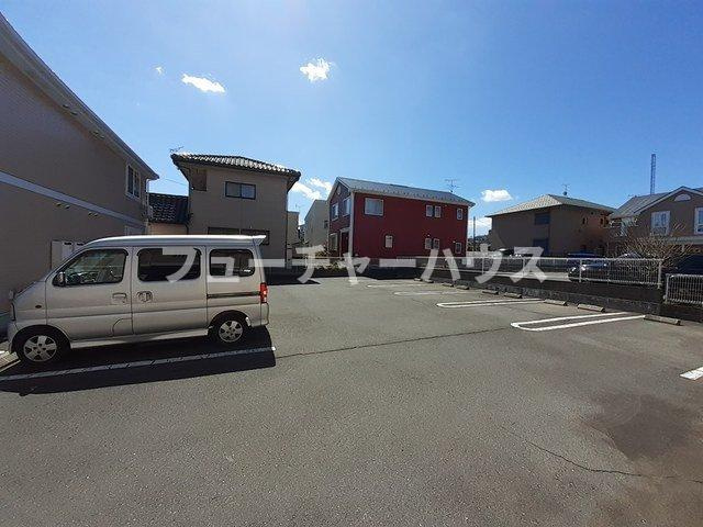 ヴェルカーザⅣの駐車場|駐車場です