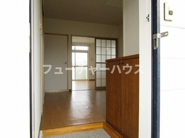 ファミール大関の玄関