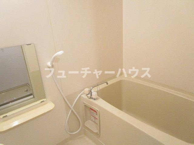 ファミール大関の浴室
