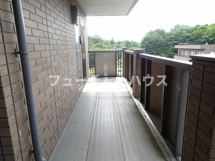 グレースヒルズ　Ⅰ・Ⅱのエントランス