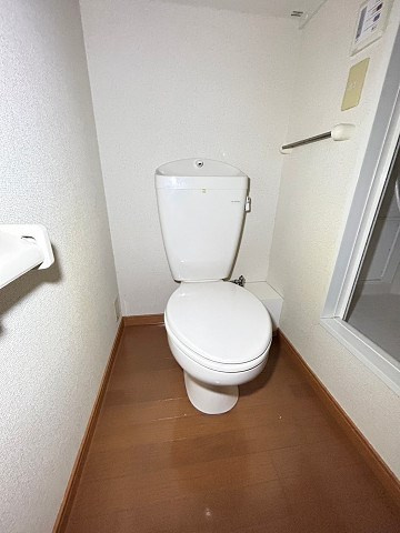 レオパレスアルカイックのトイレ