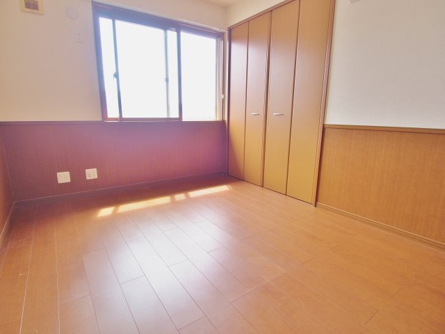 ウイングMISAWA VIの洋室