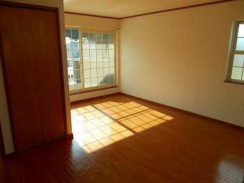 アヴェニール２１の居間・リビング
