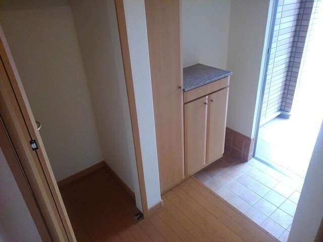 マン　ウンド　フラウ　Ａの玄関