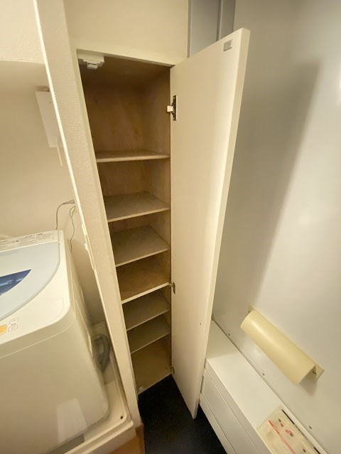 レオパレス西本町の収納