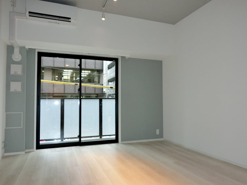 新品家具付きマンション神田佐久間町2(KaGood東京)の洋室|明るい洋室です