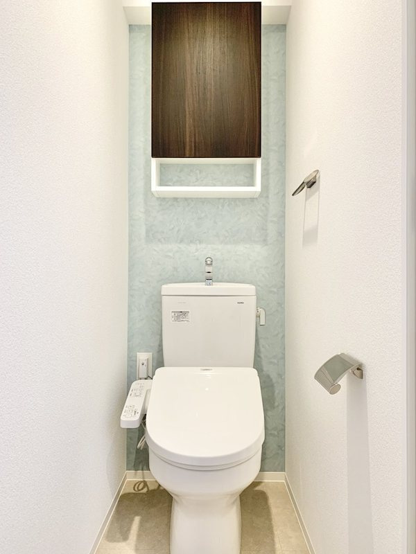 新品家具付きマンション浅草橋7(KaGood東京)のトイレ|落ち着いた色調のトイレです
