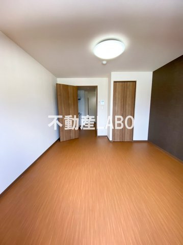 アルバス弁天町の寝室