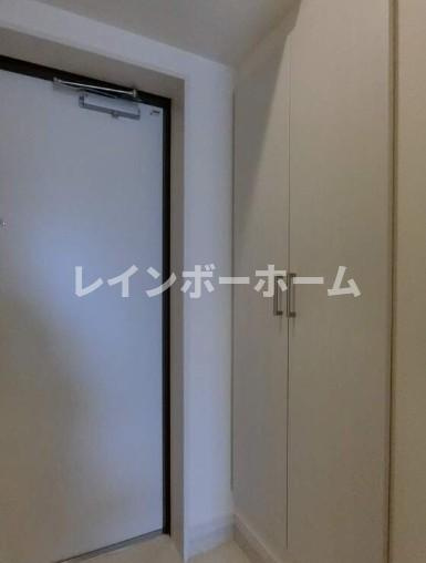 リブリ・ユウシンの玄関