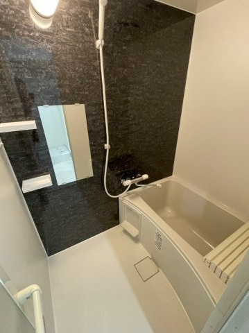 THE RESIDENCE SHIGAHONDORI　名古屋市賃貸　仲介手数料無料の浴室|バス