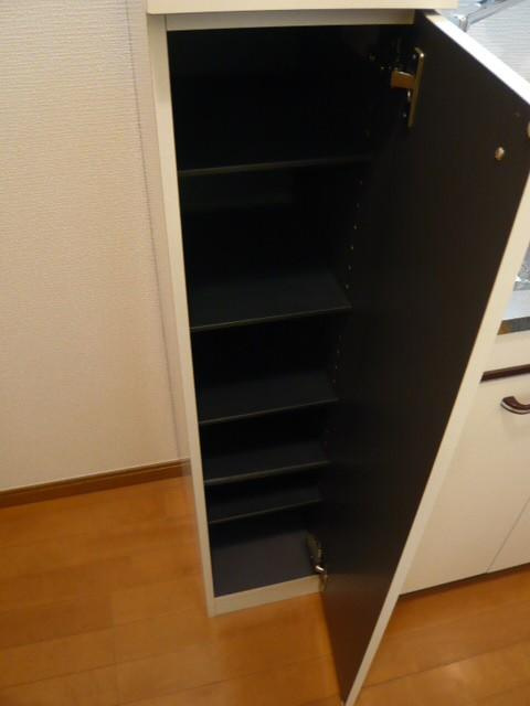 ラ・ジェルス・アオトの玄関