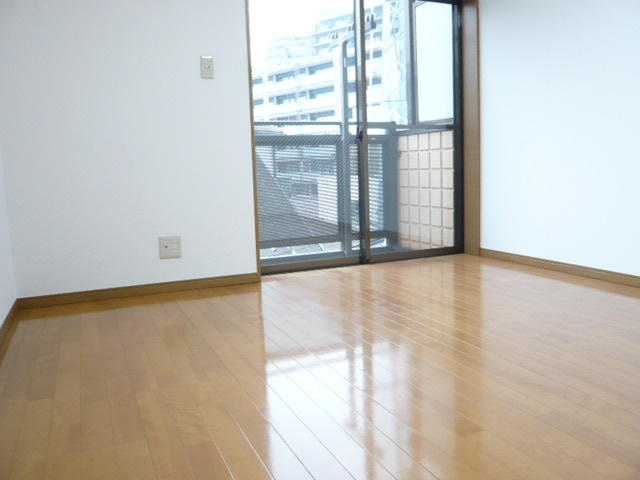 ラ・ジェルス・アオト