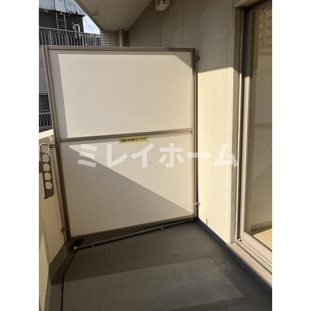 エクロール蒲田のバルコニー
