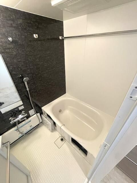 エバー　エムの浴室