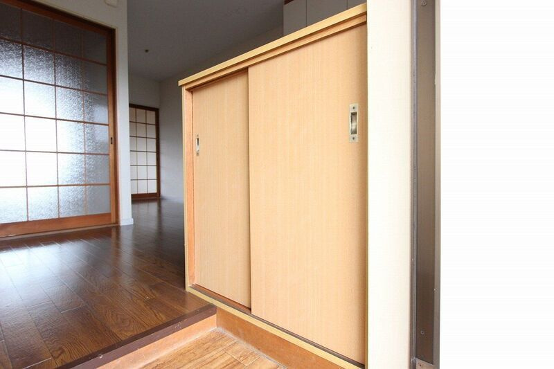サンライズコーポの玄関