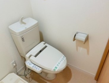 横浜市中区山元町１丁目のアパートのトイレ