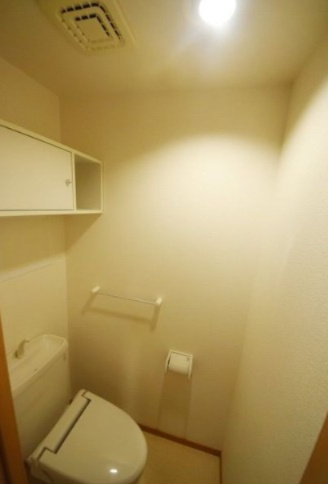 川口市末広１丁目の賃貸マンションのトイレ