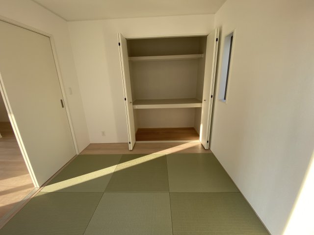 【平豊間第9】　全2棟／2号棟　＜ご成約特典として人気家電プレゼント中♪＞の和室|同施工　十分な広さがあるので収納には困りませんね♪　