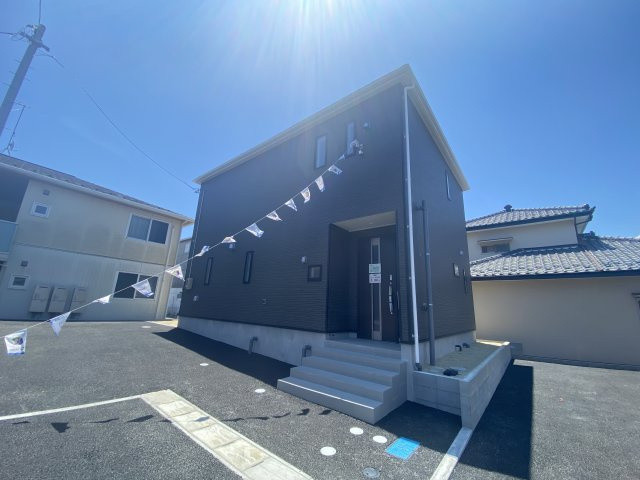 【平豊間第9】　全2棟／2号棟　＜ご成約特典として人気家電プレゼント中♪＞の外観|同施工　外観の写真です。お洒落な新築は気分が上がりますね♪