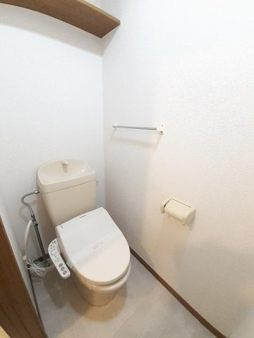 メープル焼山　Ｃのトイレ|シンプルで使いやすいトイレです