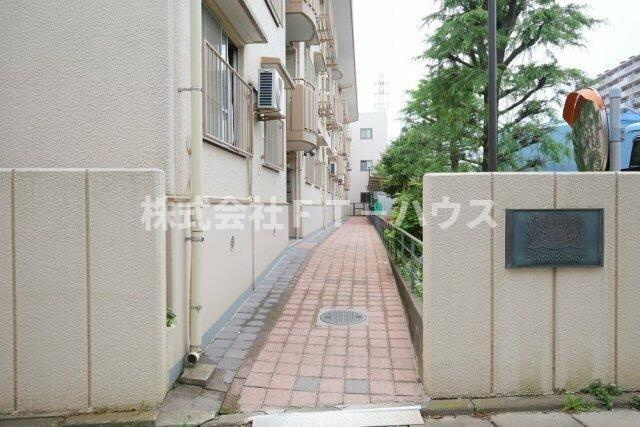 ライオンズマンション行徳のエントランス