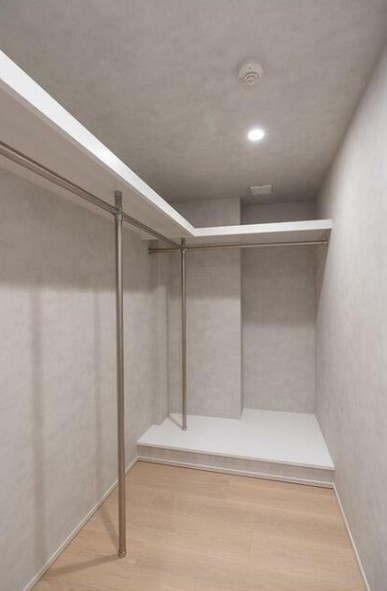 港区白金台５丁目の賃貸マンションの収納|納戸シューズインクローゼット
