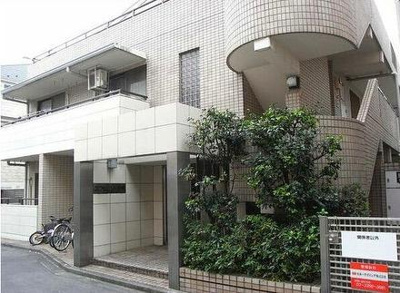 【外観】 | エクセレント中野 | 鉄筋コンクリート造のがっちりとした建物。