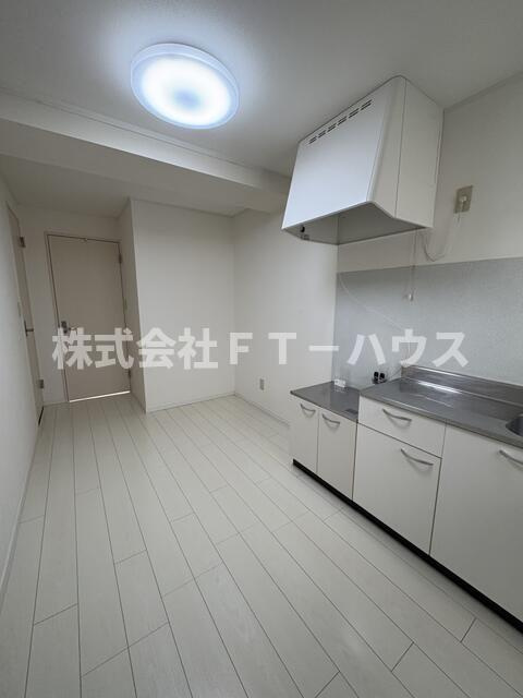 菅澤ビルの居間・リビング
