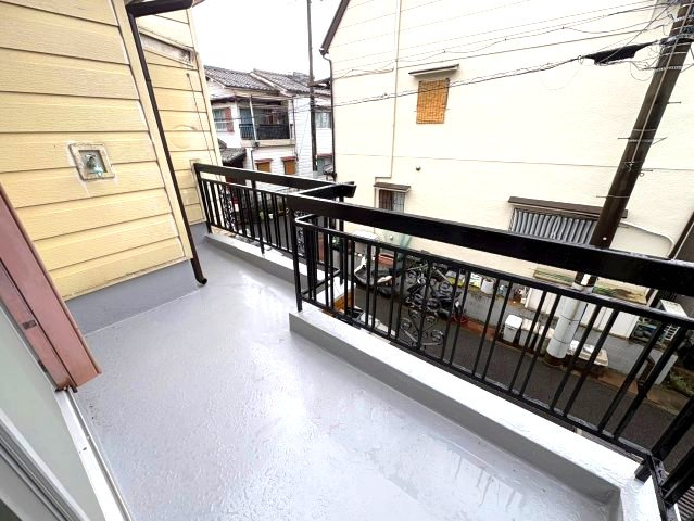 若松町2丁目戸建のバルコニー
