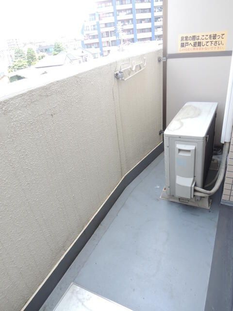 日神パレス竹の塚のバルコニー