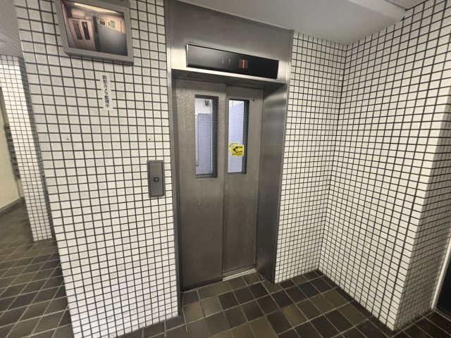 カサベラ岡本のエントランス