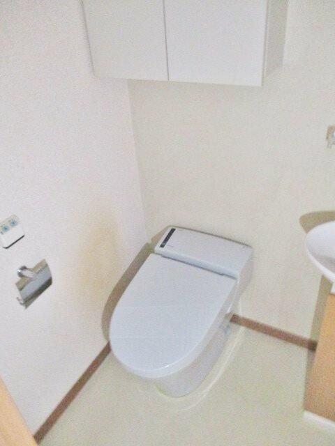 エーデル三軒茶屋のトイレ