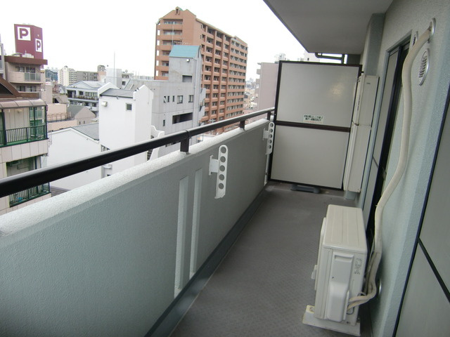 パークノヴァ六甲道のバルコニー