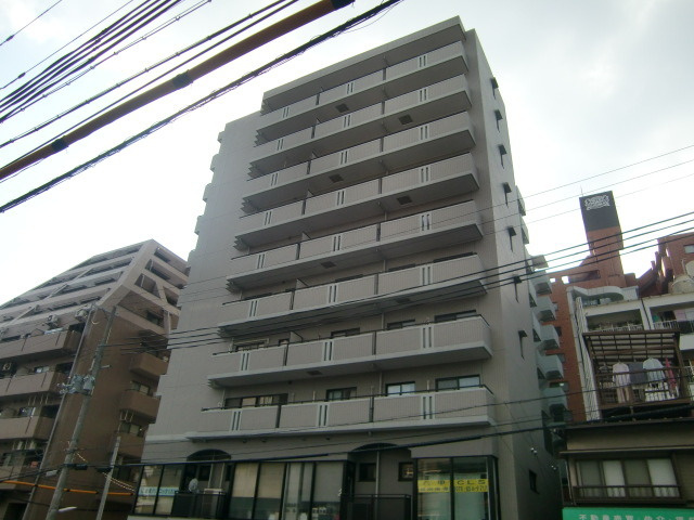 パークノヴァ六甲道の外観