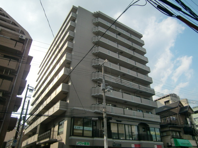 パークノヴァ六甲道の外観