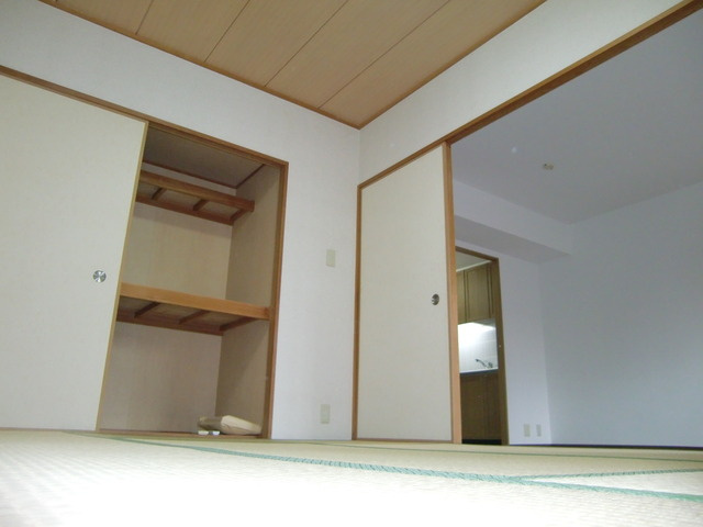 パークノヴァ六甲道の和室
