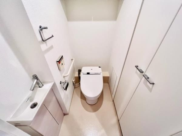 Ｂｒｉｌｌｉａ　ｉｓｔ　三軒茶屋　ブラッサムテラスのトイレ|シンプルで使いやすいトイレです