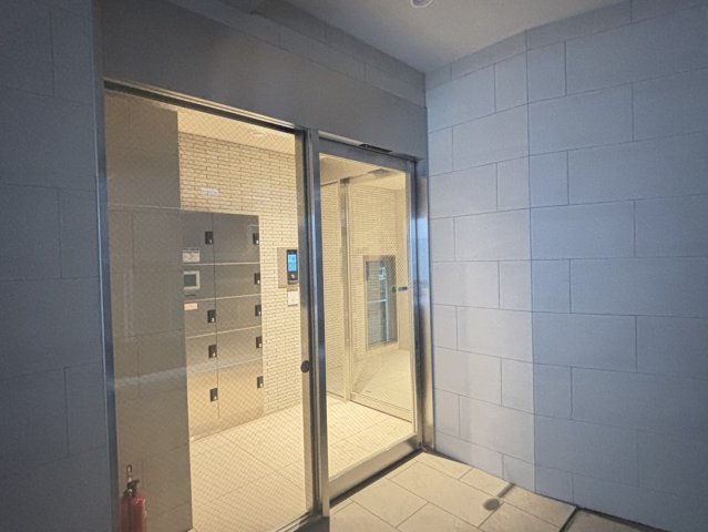 【エントランス】