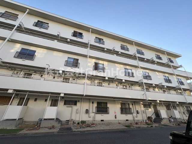 松が丘住宅16号棟の外観