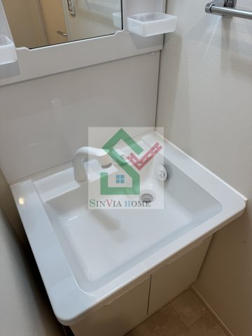 ソレイジアレジデンス西東京の独立洗面台