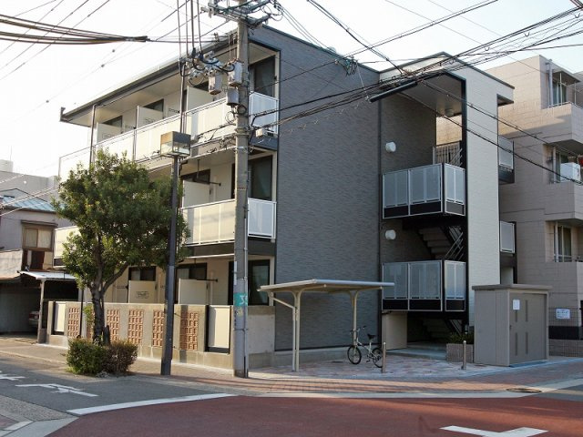 レオパレスすばるの外観|おしゃれな外観です