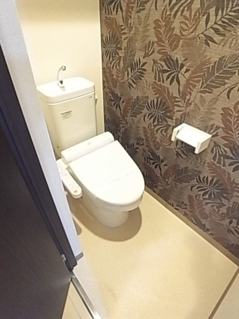 尼崎市北城内のアパートのトイレ