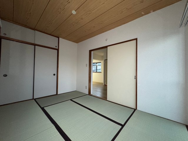 川崎市麻生区高石４丁目の賃貸マンションの和室