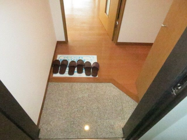 ウィルテラス新代田の玄関