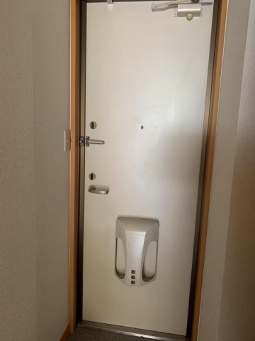 グランシャリオⅡ棟の玄関