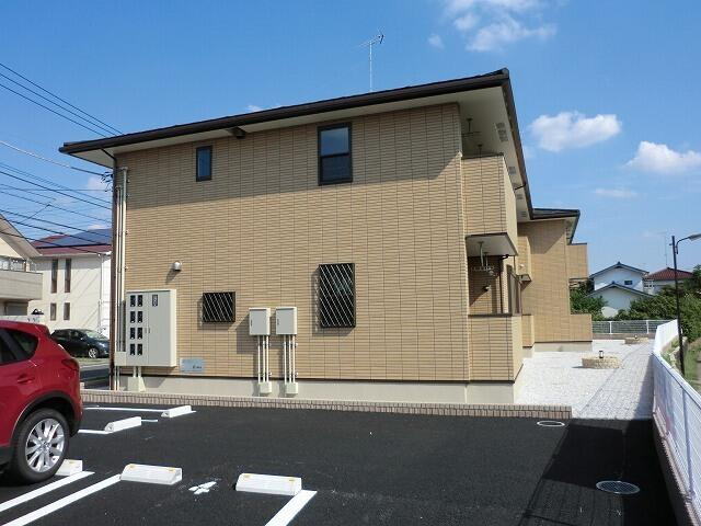 町田市三輪町のアパートの外観