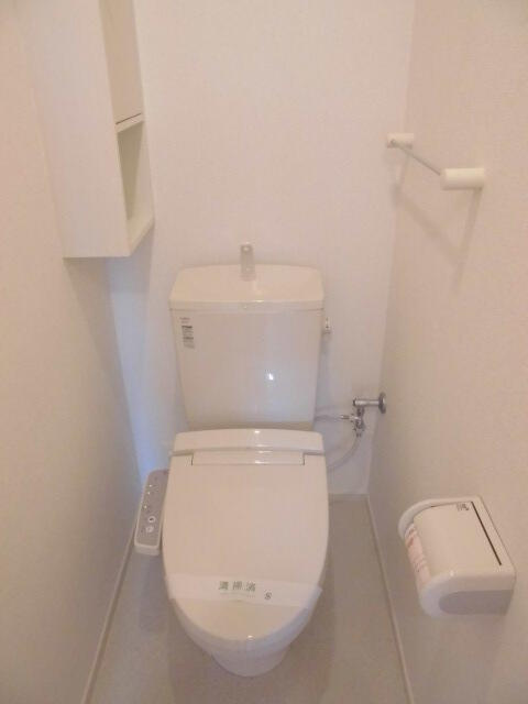 町田市三輪町のアパートのトイレ