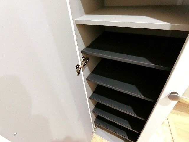 ボヌール・メゾンの玄関